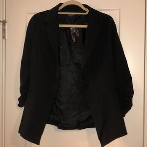 Black Blazer from Fashion Nova (brand new w/ tag)